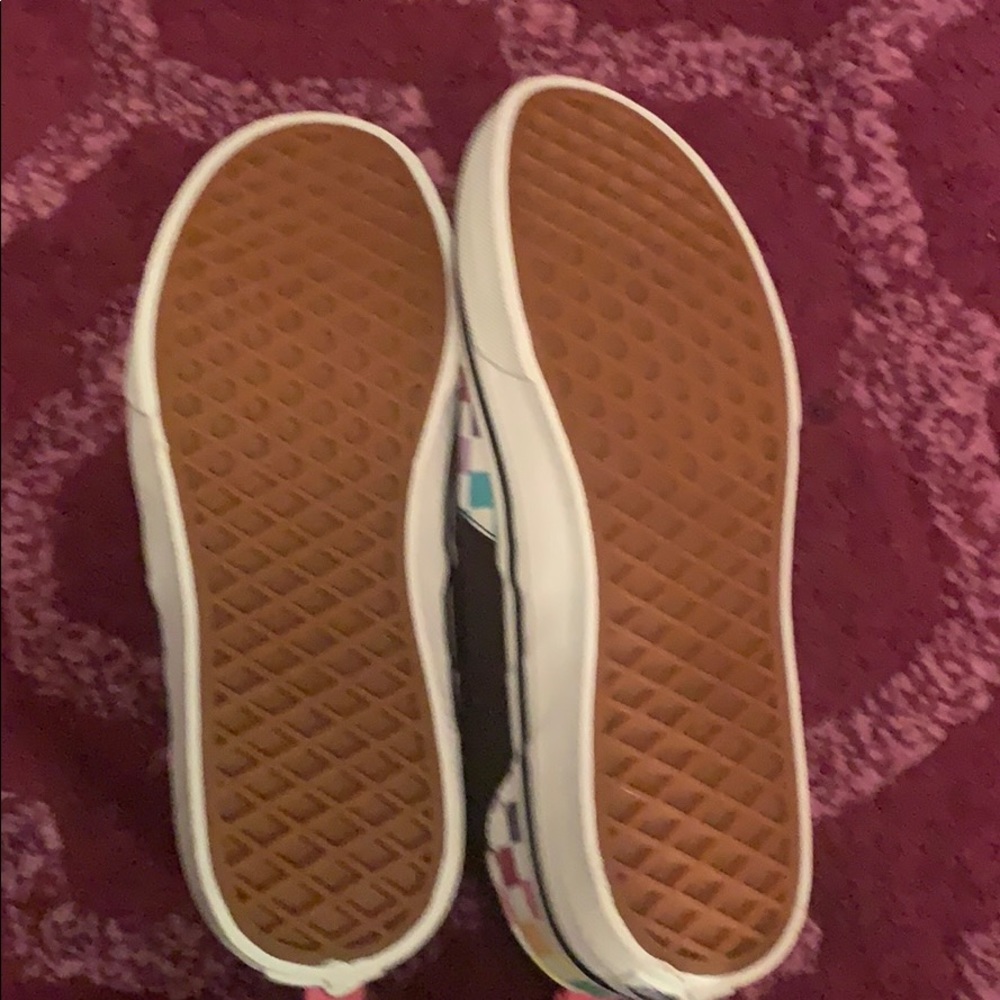 Rainbow colored Vans - Picture 4 of 6